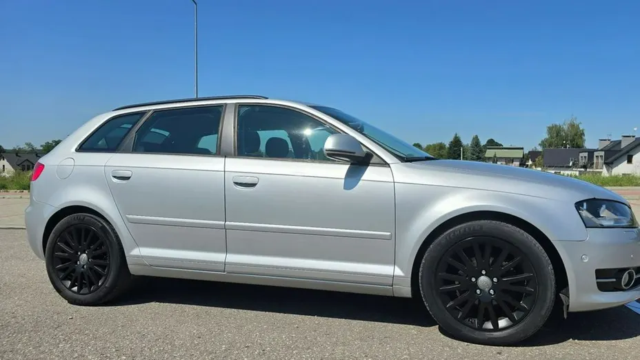 AUDI A3 Sportback -
