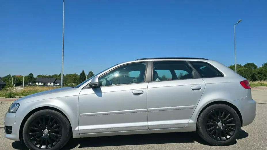 AUDI A3 Sportback -