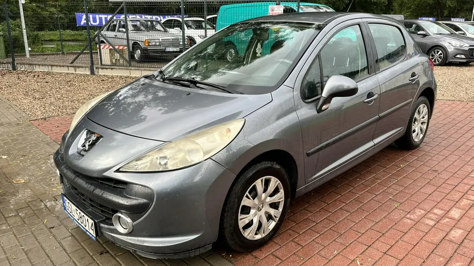 PEUGEOT 207 -