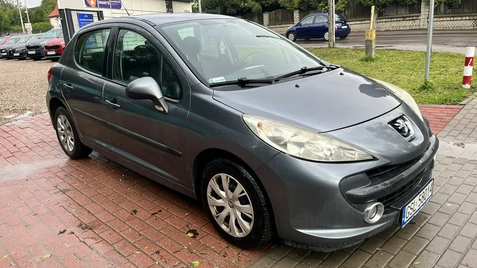 PEUGEOT 207 -