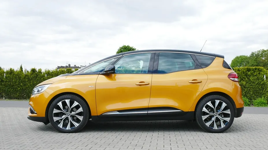 RENAULT Scenic -