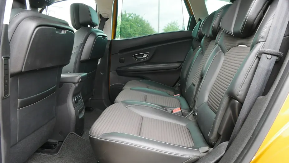 RENAULT Scenic -