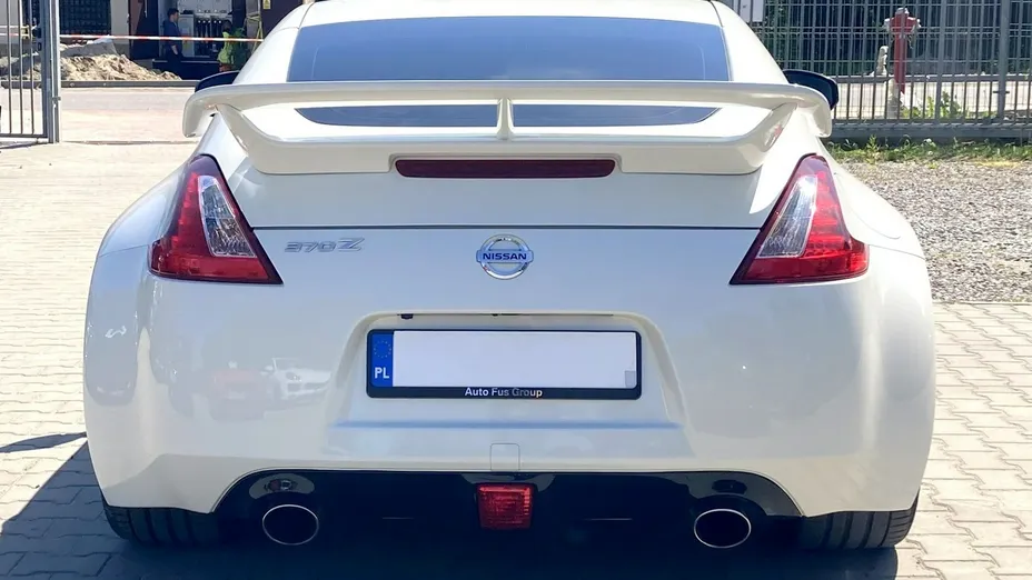 NISSAN 370 Z -