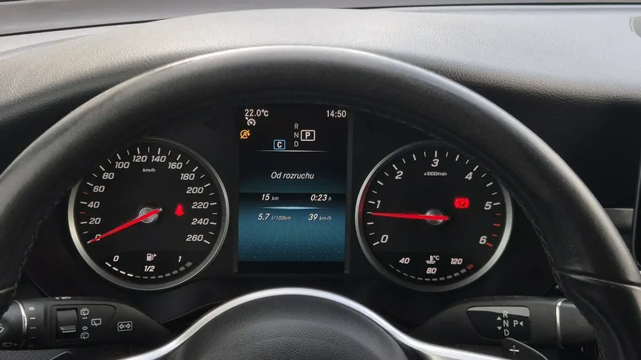 MERCEDES-BENZ GLC -