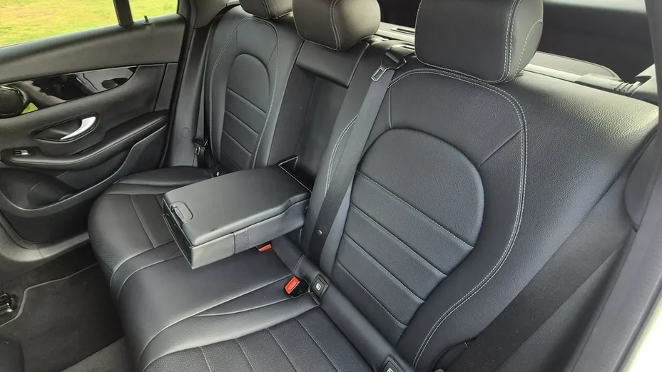 MERCEDES-BENZ GLC -