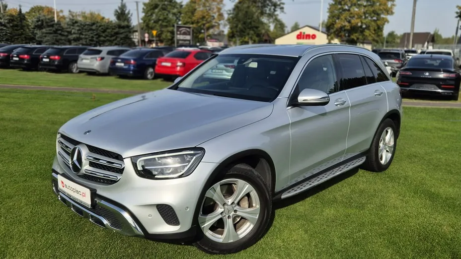 MERCEDES-BENZ GLC -