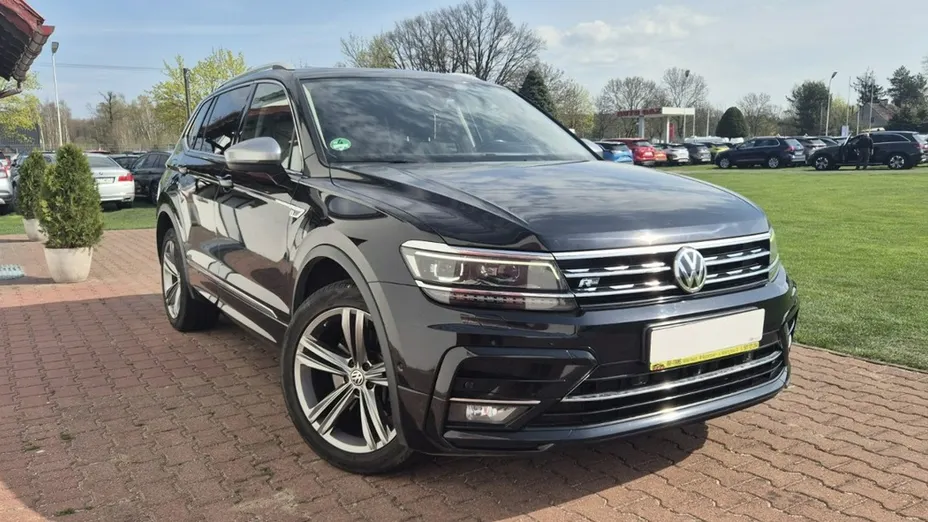 VOLKSWAGEN Tiguan Allspace -