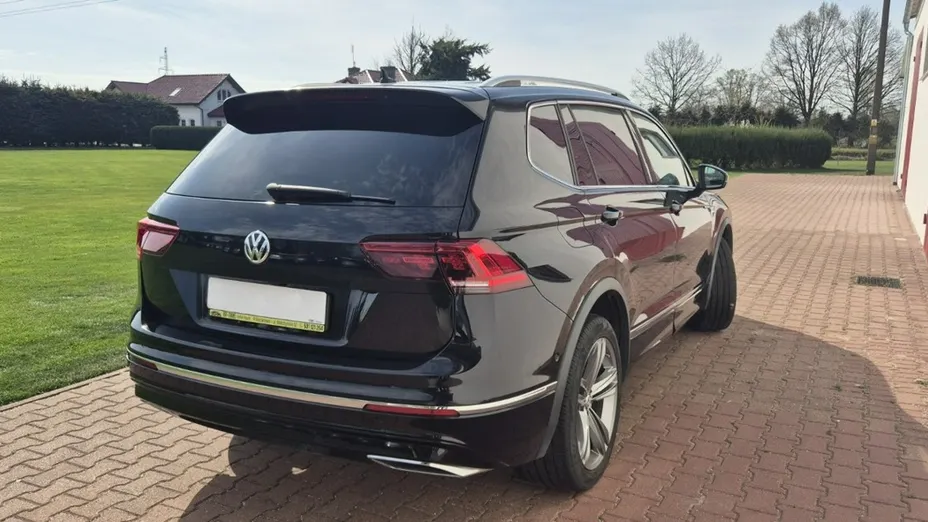 VOLKSWAGEN Tiguan Allspace -