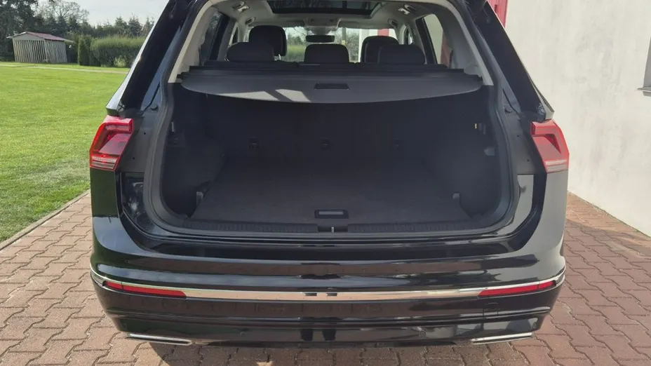 VOLKSWAGEN Tiguan Allspace -