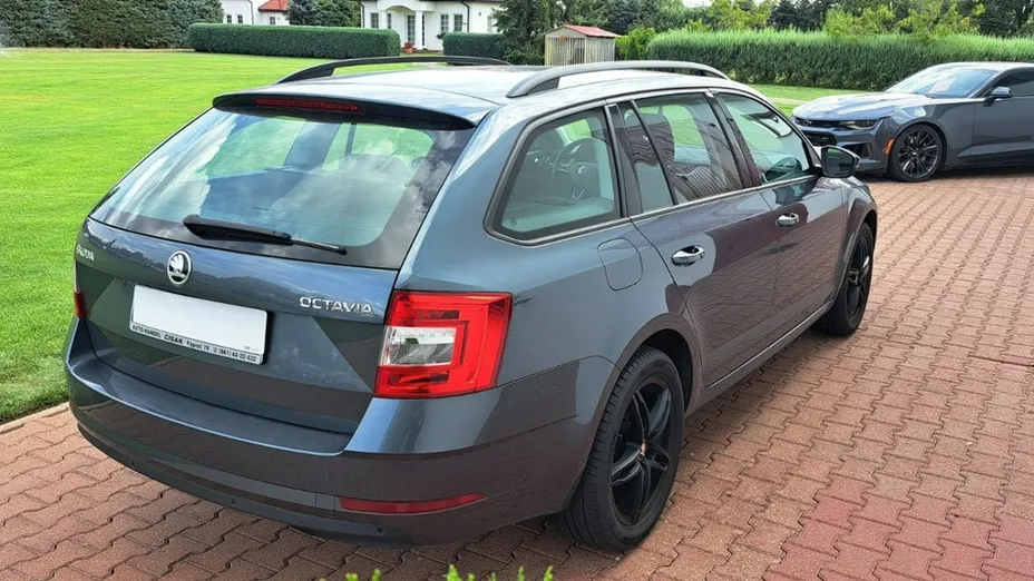 SKODA Octavia -
