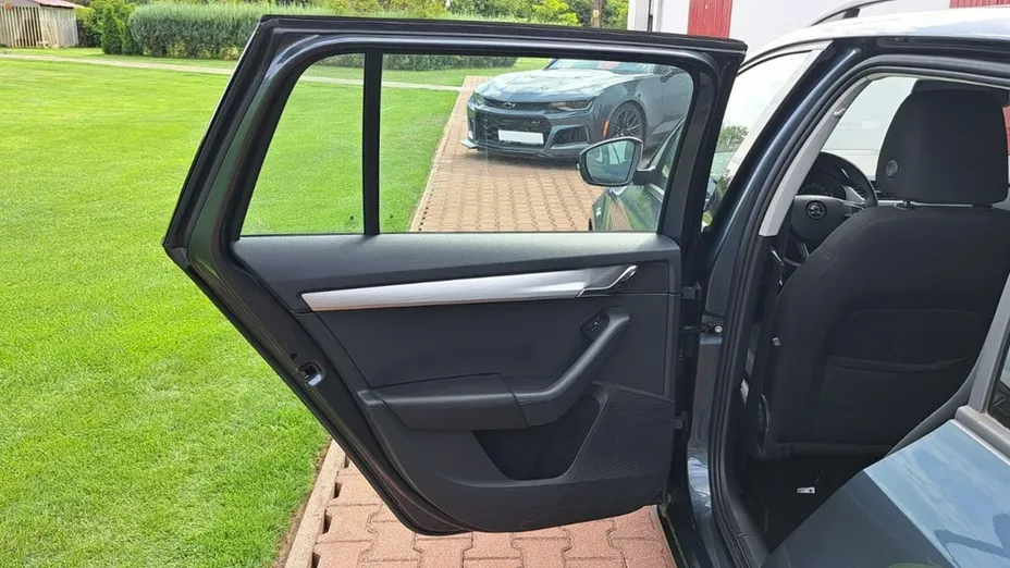 SKODA Octavia -