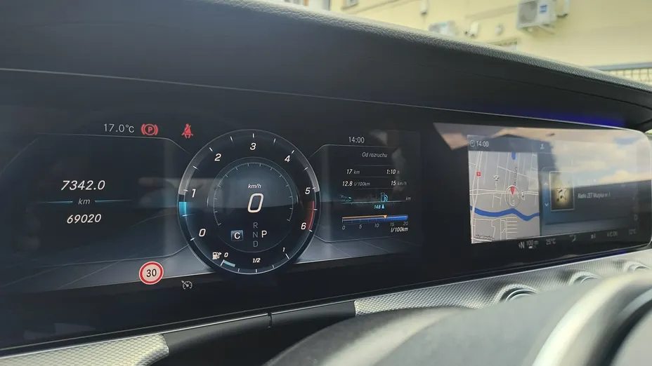 MERCEDES-BENZ E Klasa -