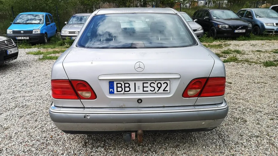 MERCEDES-BENZ E Klasa -
