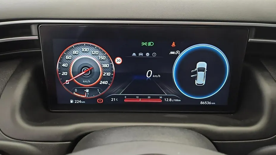 HYUNDAI Tucson -