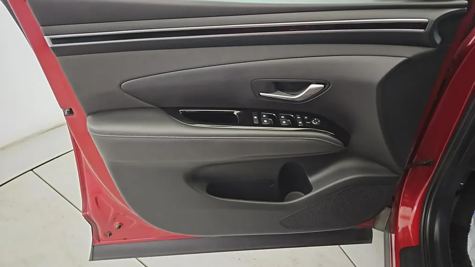 HYUNDAI Tucson -