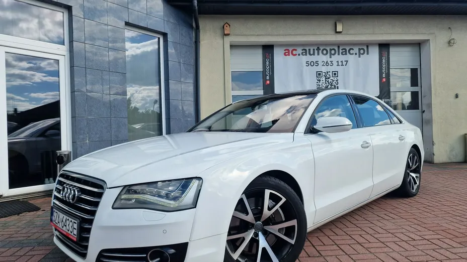 AUDI A8 -