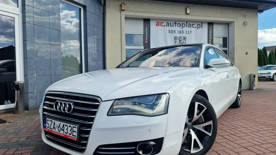 AUDI A8 -