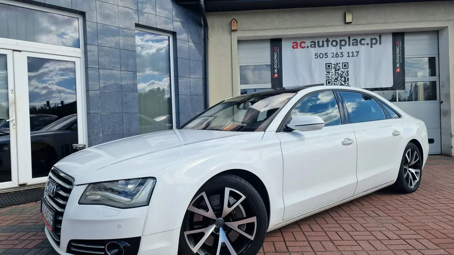 AUDI A8 -