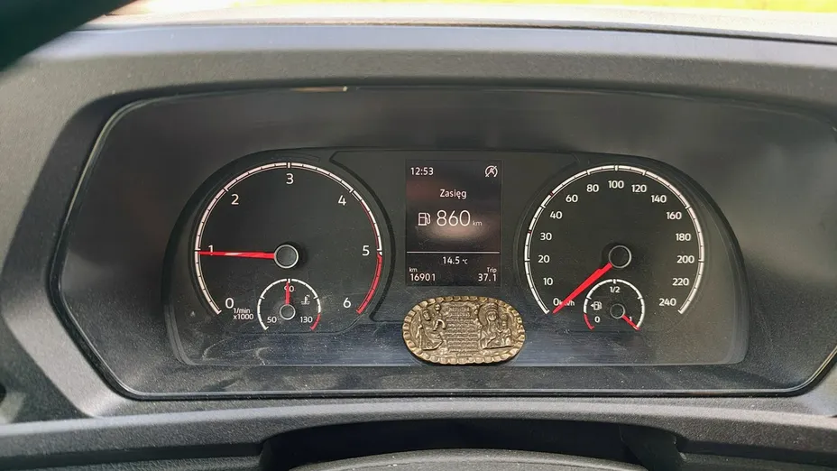 VOLKSWAGEN Caddy -
