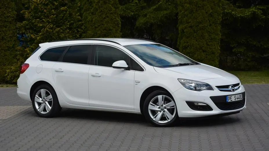 OPEL Astra -