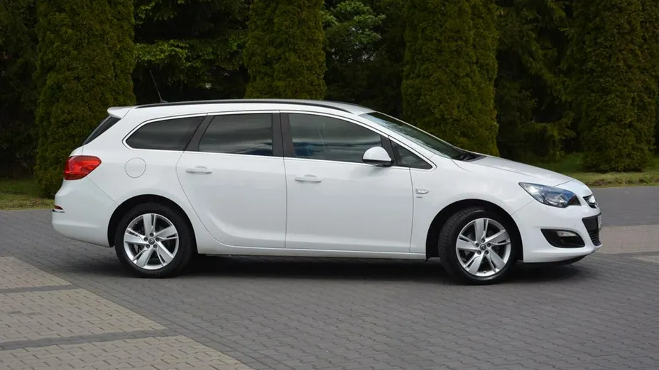 OPEL Astra -