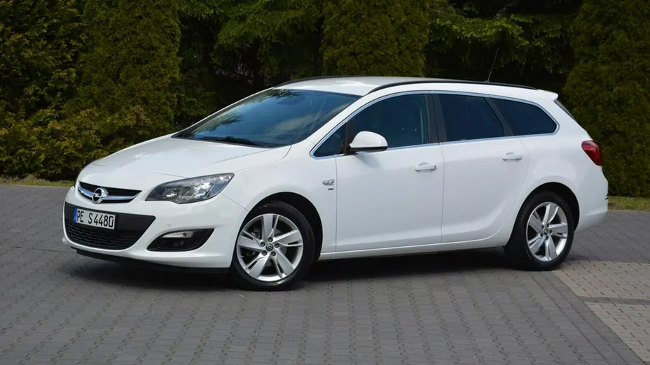 OPEL Astra -