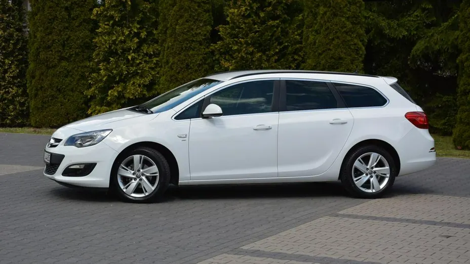 OPEL Astra -