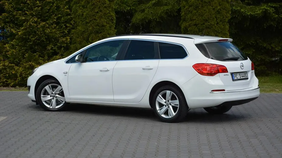 OPEL Astra -