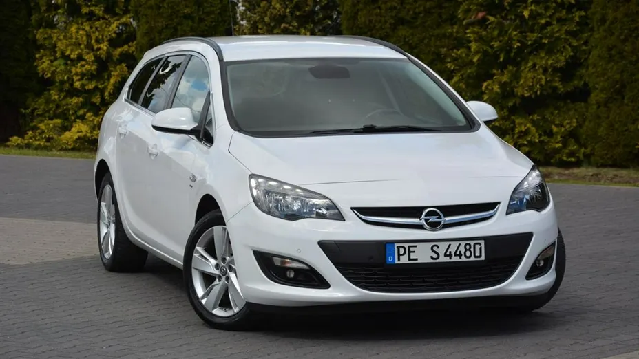 OPEL Astra -