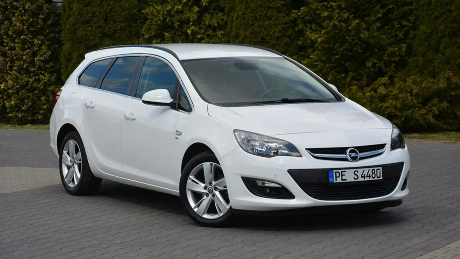 OPEL Astra -
