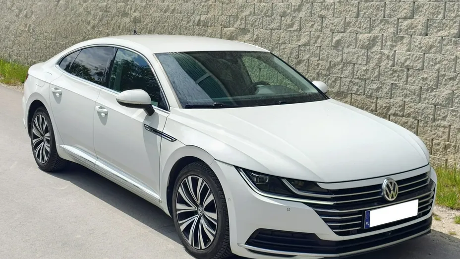 VOLKSWAGEN Arteon -