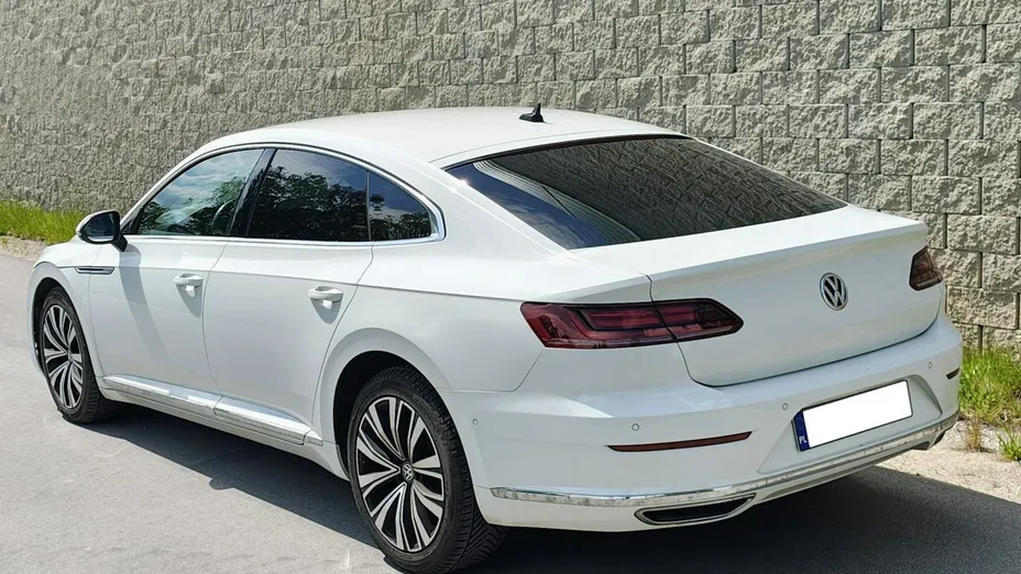 VOLKSWAGEN Arteon -