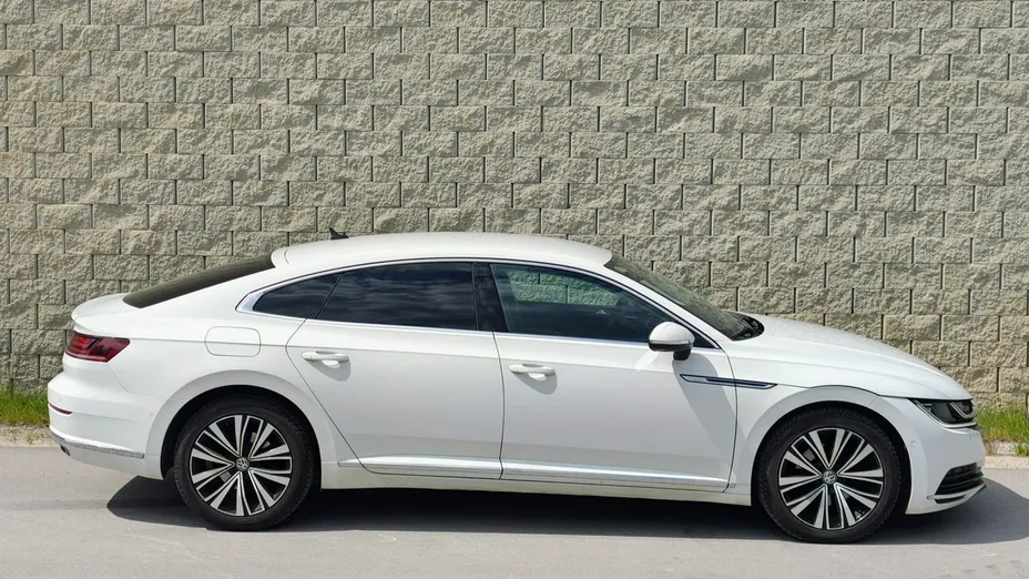VOLKSWAGEN Arteon -