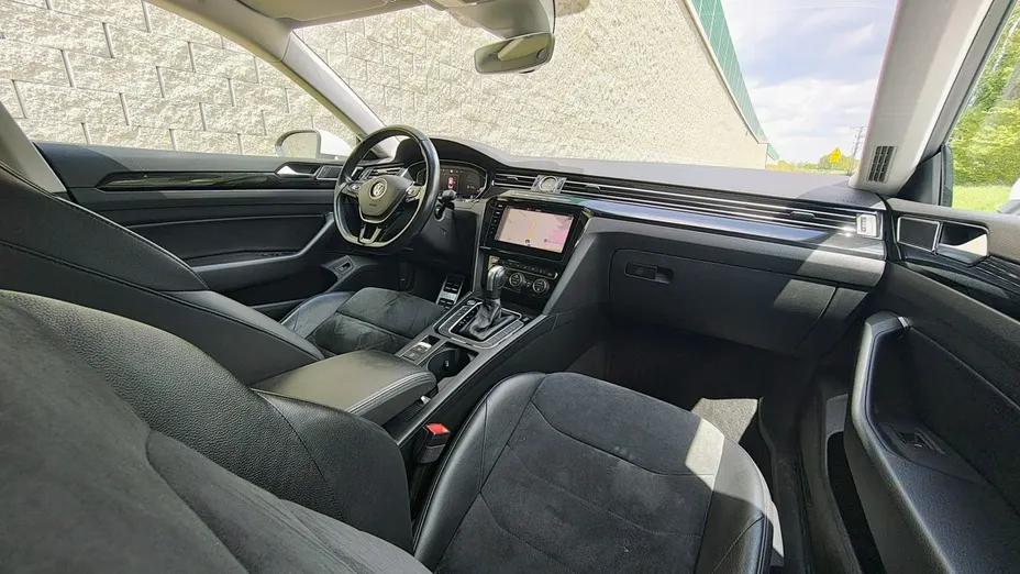 VOLKSWAGEN Arteon -