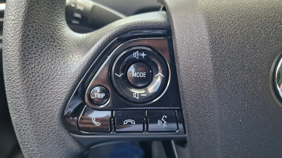 TOYOTA Prius -