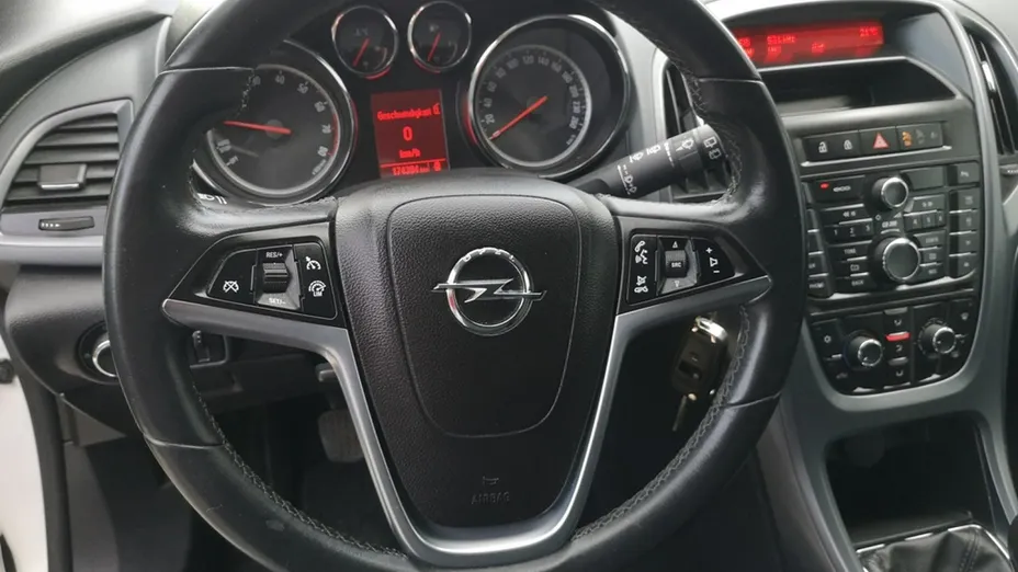 OPEL Astra -
