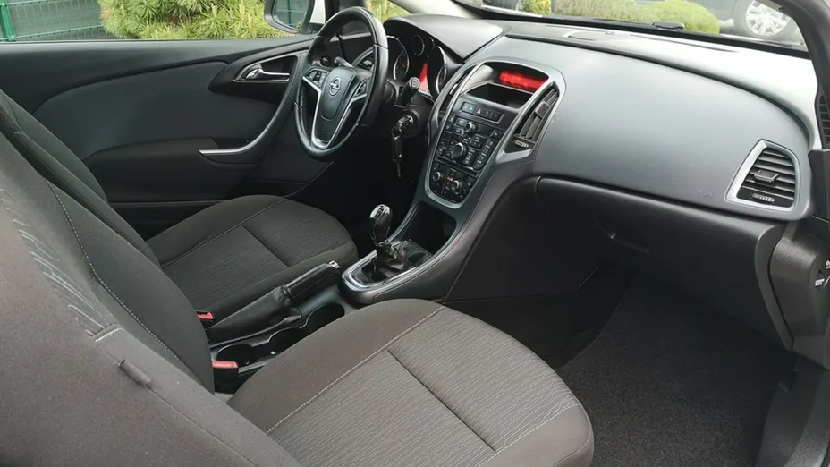 OPEL Astra -