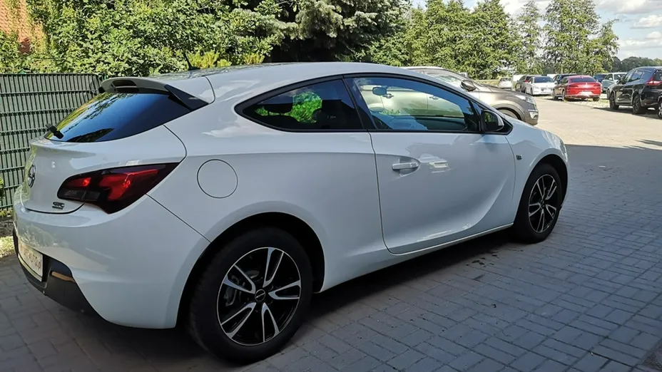 OPEL Astra -
