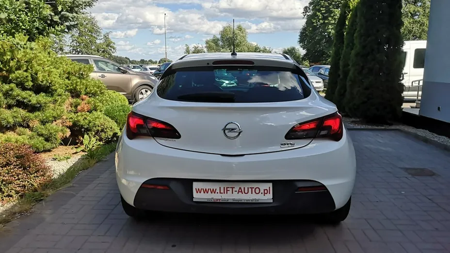 OPEL Astra -