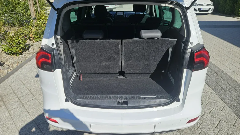 OPEL Zafira -