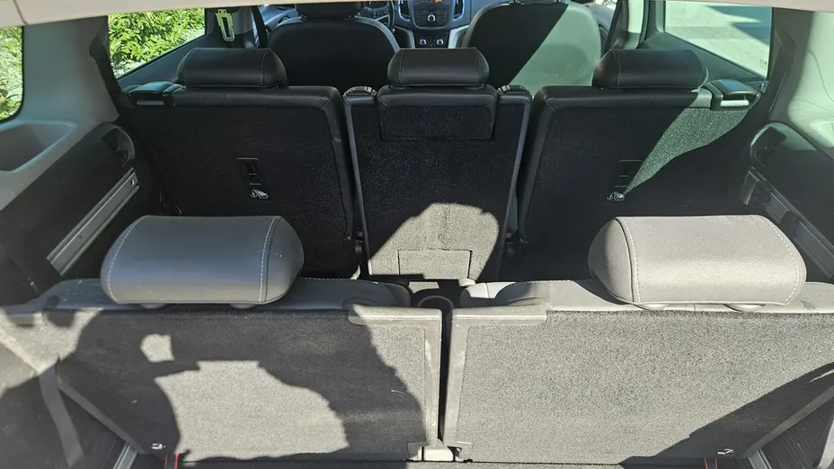 OPEL Zafira -