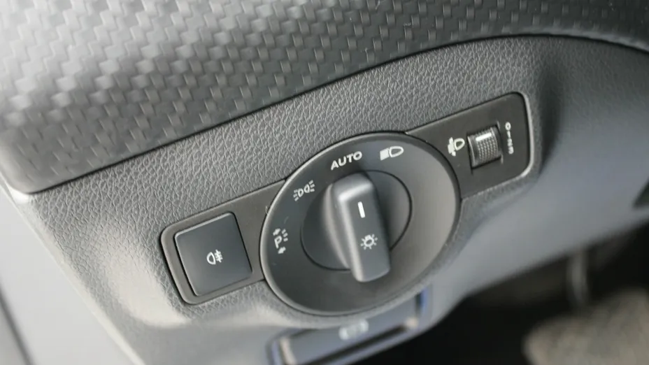 MERCEDES-BENZ GLA -