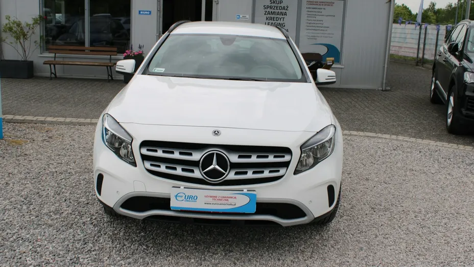 MERCEDES-BENZ GLA -