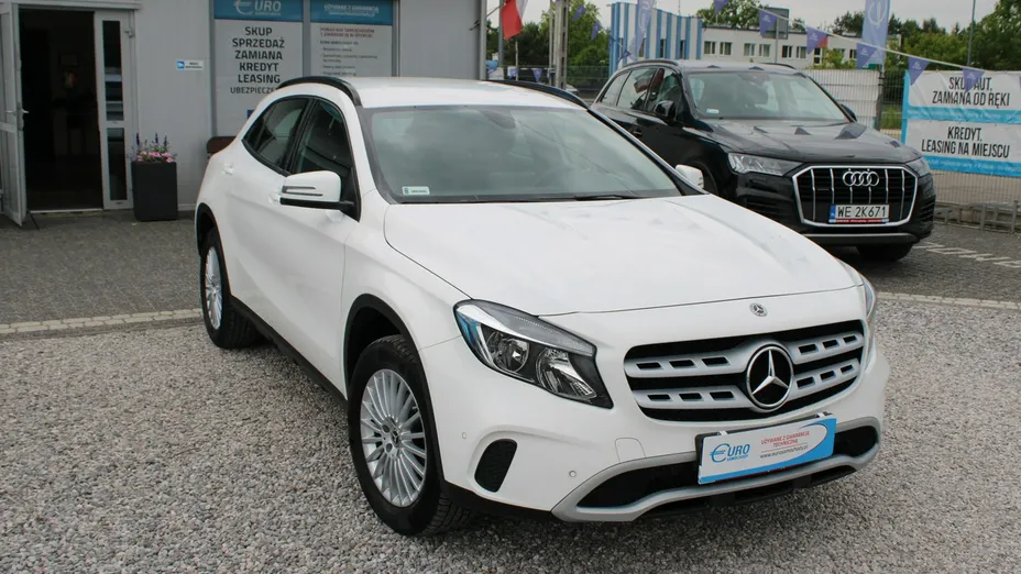 MERCEDES-BENZ GLA -