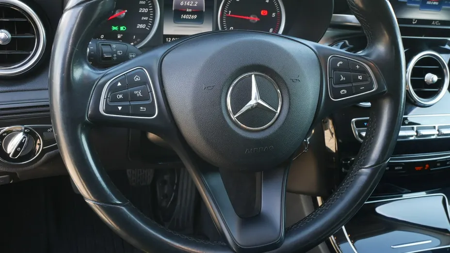 MERCEDES-BENZ C Klasa -