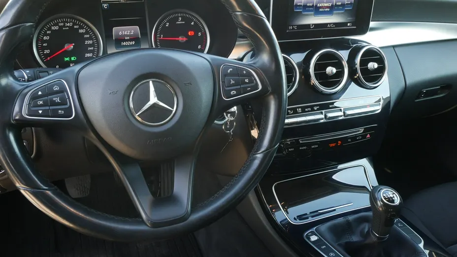 MERCEDES-BENZ C Klasa -