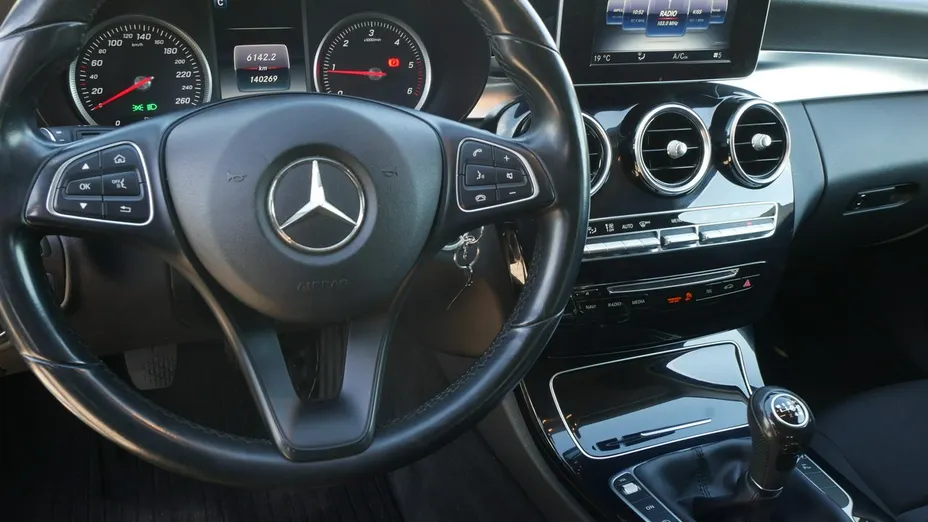 MERCEDES-BENZ C Klasa -