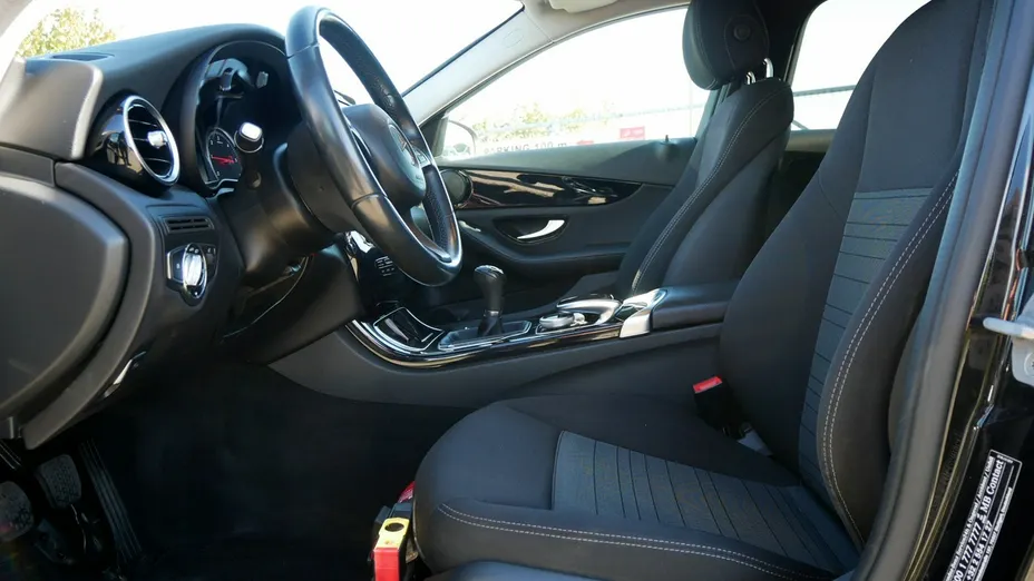 MERCEDES-BENZ C Klasa -