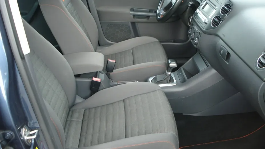 VOLKSWAGEN Golf Plus -