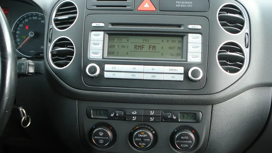 VOLKSWAGEN Golf Plus -